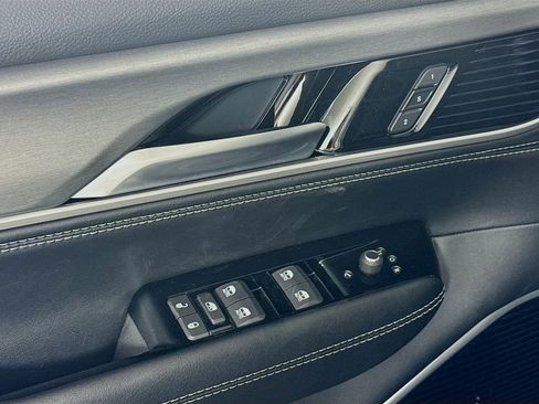 New 2026 Jeep Grand Wagoneer L Limited AWD/4WD image 18