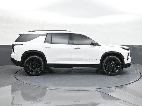 New 2026 Chevrolet Traverse LT w/ LPO, Floor Liner Package image 16