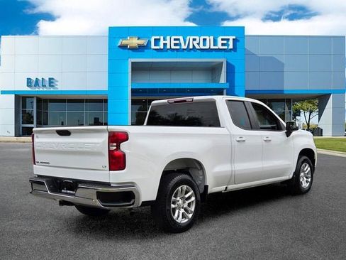 Used 2024 Chevrolet Silverado 1500 LT RWD image 3