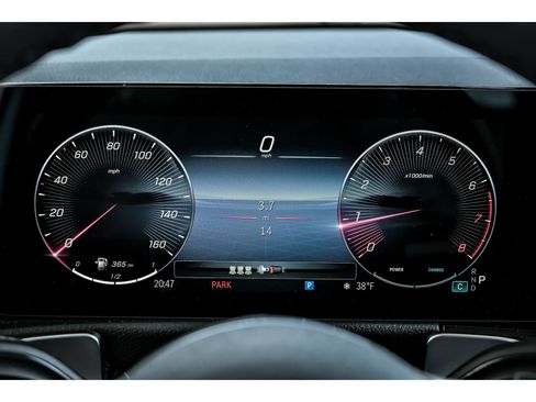 New 2026 Mercedes-Benz GLB 250 4MATIC image 11