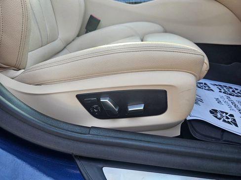 Used 2019 BMW 530i xDrive AWD/4WD image 32