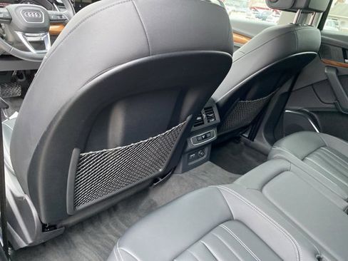 Used 2023 Audi Q5 2.0T Premium w/ Convenience Package image 32