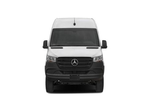 Used 2024 Mercedes-Benz Sprinter 2500 image 4