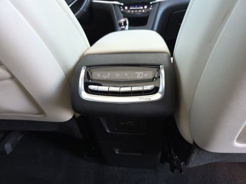 Used 2020 Cadillac XT6 Sport image 16