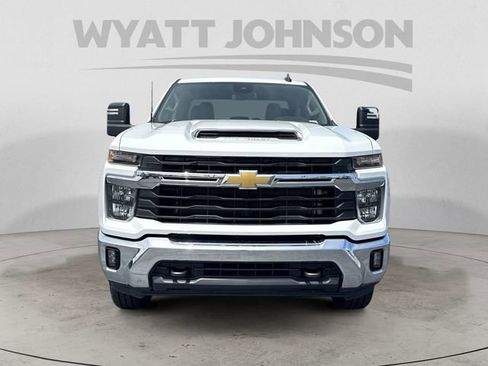 Used 2025 Chevrolet Silverado 2500 LT w/ Convenience Package AWD/4WD image 8
