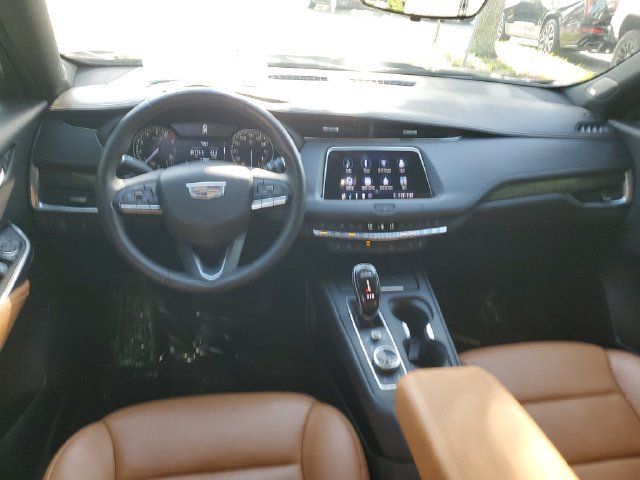 Certified 2020 Cadillac XT4 Premium Luxury w/ Enhanced Visibility Package AWD/4WD image 16