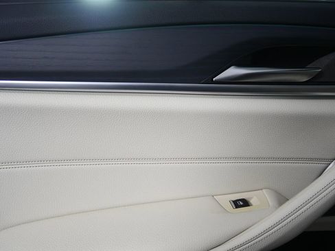 Certified 2023 BMW 540i w/ Executive Package image 13