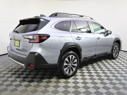 Used 2025 Subaru Outback Limited image 7