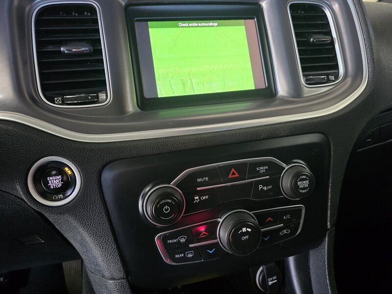Used 2022 Dodge Charger SXT RWD image 20