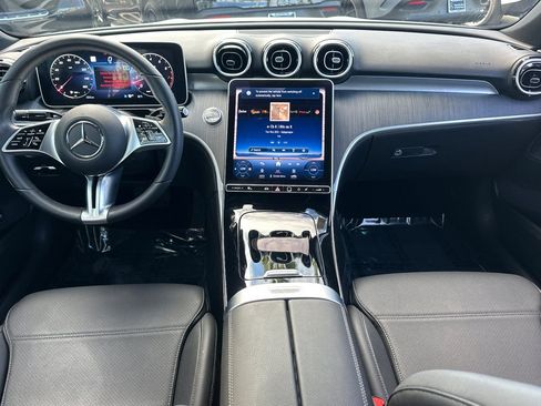 Used 2024 Mercedes-Benz C 300 Sedan image 4