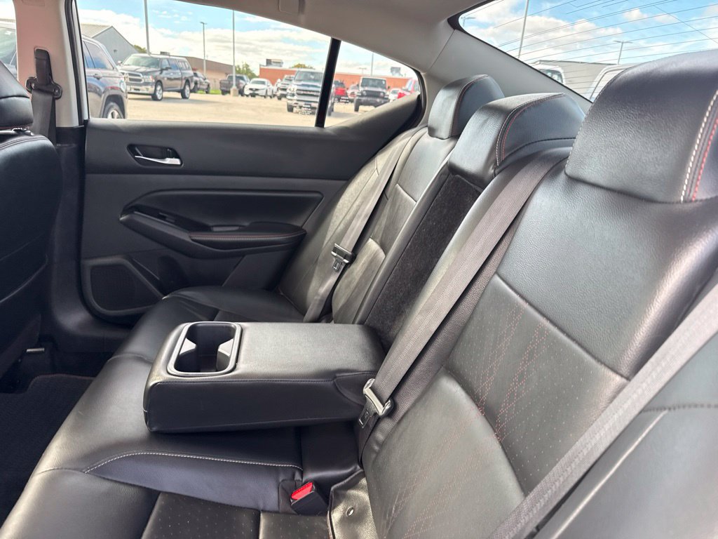 Used 2024 Nissan Altima 2.5 SR w/ SR Premium Package AWD/4WD image 28