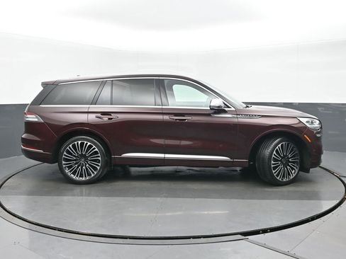 Used 2022 Lincoln Aviator Black Label image 2