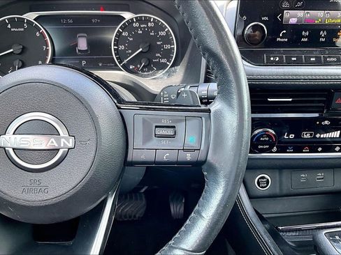 Used 2023 Nissan Rogue SL w/ SL Premium Package FWD image 19