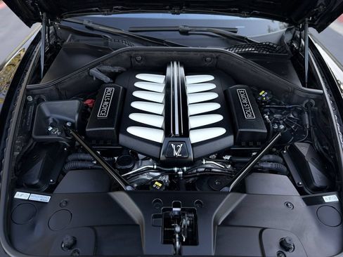 Used 2014 Rolls-Royce Ghost RWD image 47