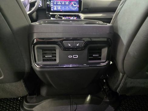Used 2023 GMC Sierra 1500 AT4X AWD/4WD image 30