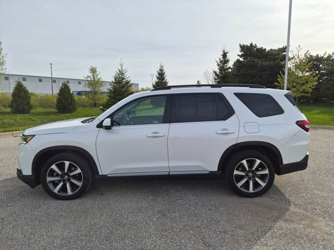 Used 2023 Honda Pilot Elite image 8