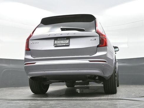 New 2026 Volvo XC90 B6 Plus w/ Protection Package Premier image 13