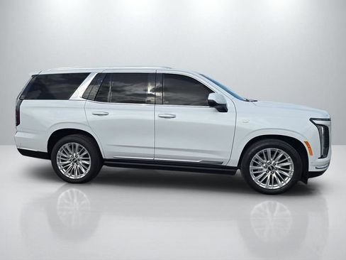 Used 2026 Cadillac Escalade Luxury w/ Touring Package RWD image 4