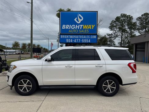 Used 2018 Ford Expedition XLT w/ Equipment Group 201A image 2