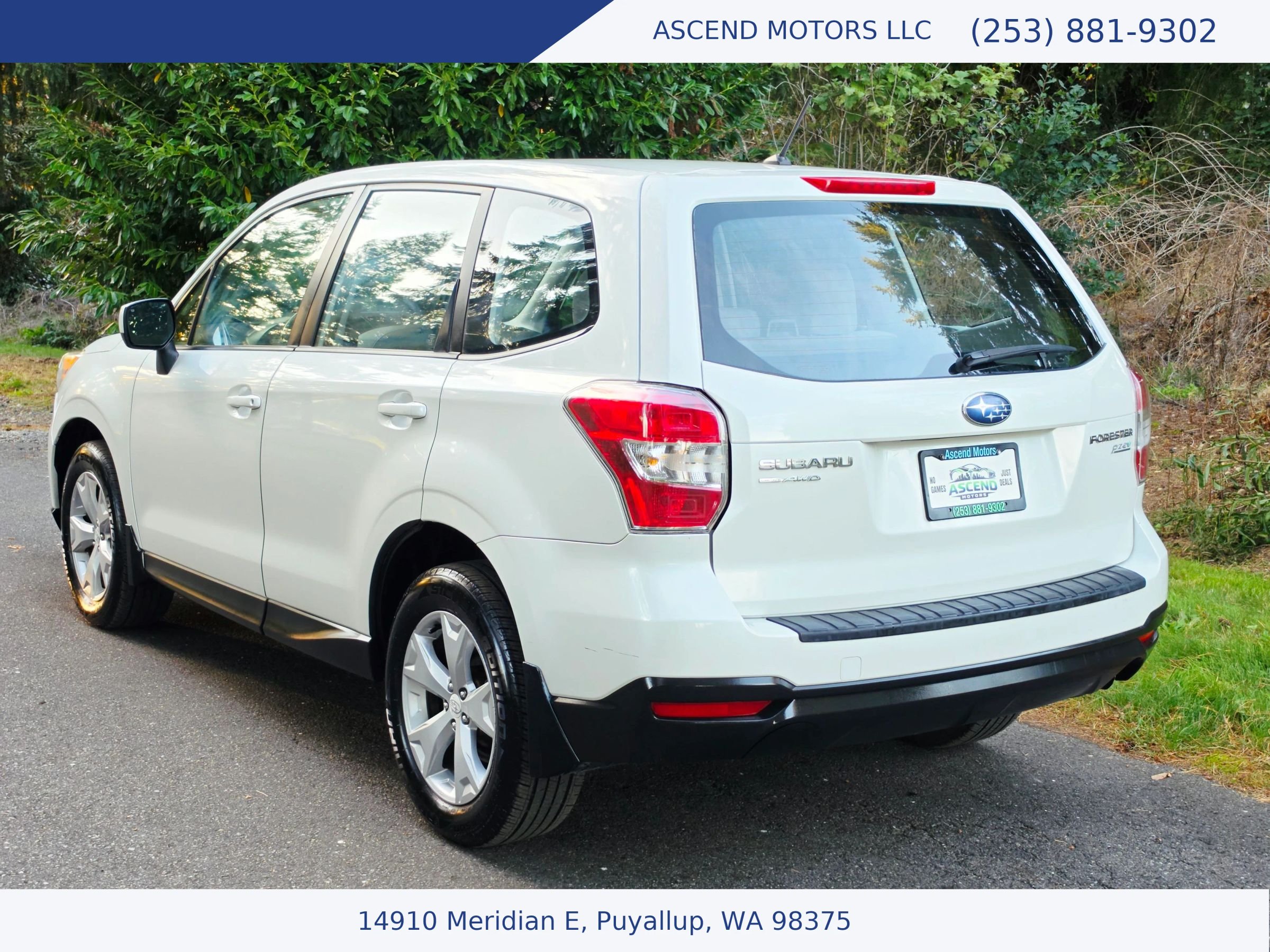 Used 2014 Subaru Forester 2.5i AWD/4WD image 3