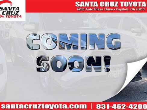 Certified 2023 Toyota Highlander LE image 1