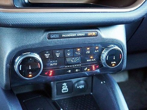 Used 2024 Ford Bronco Sport Outer Banks w/ Tech Package AWD/4WD image 29