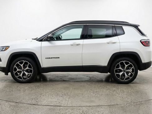 Used 2025 Jeep Compass Limited image 5