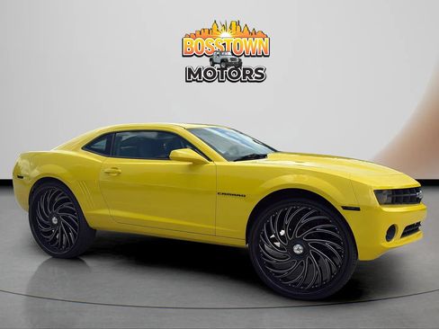 Used 2010 Chevrolet Camaro LT RWD image 10