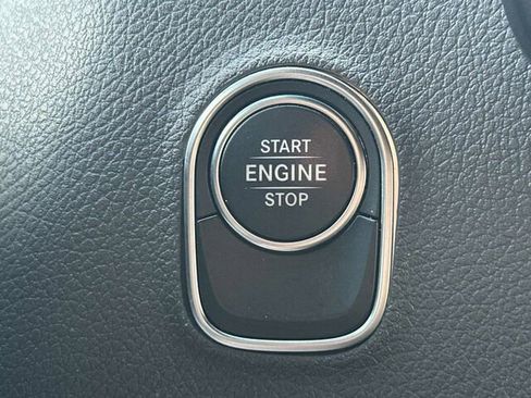 Used 2023 Mercedes-Benz Sprinter 2500 image 25