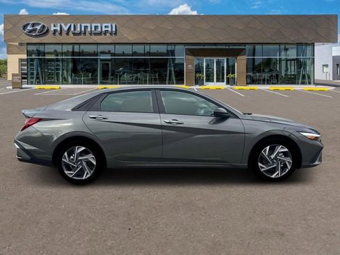 New 2025 Hyundai Elantra Sport image 10