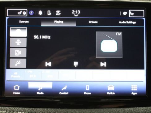 Used 2024 Chrysler Pacifica Touring-L w/ S Appearance Package AWD/4WD image 28