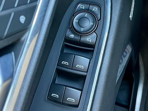 Used 2024 GMC Sierra 1500 SLT w/ SLT Convenience Package image 26