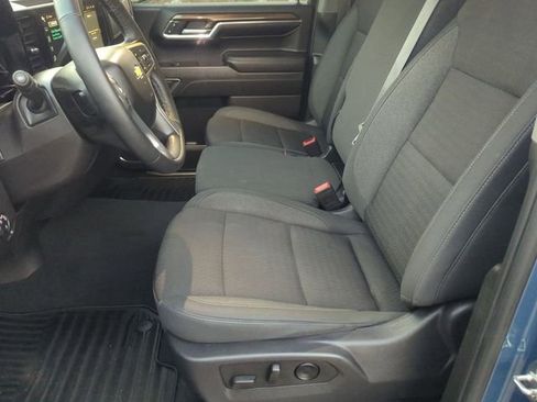 Used 2024 Chevrolet Silverado 1500 LT AWD/4WD image 11