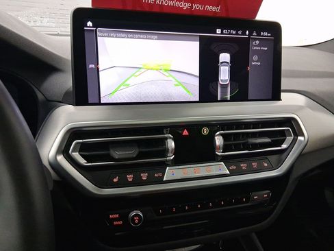 Used 2025 BMW X4 xDrive30i image 24