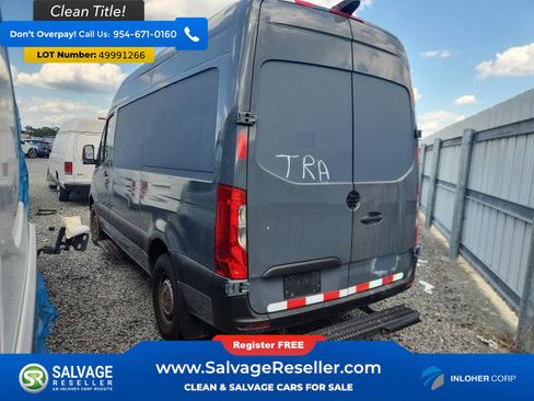 Used 2019 Mercedes-Benz Sprinter 144 image 3