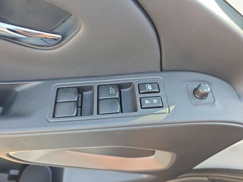 Used 2024 Nissan Frontier SV w/ SV Convenience Package RWD image 26