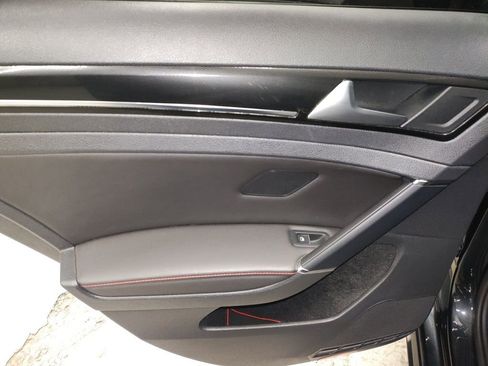 Used 2015 Volkswagen GTI Autobahn image 28