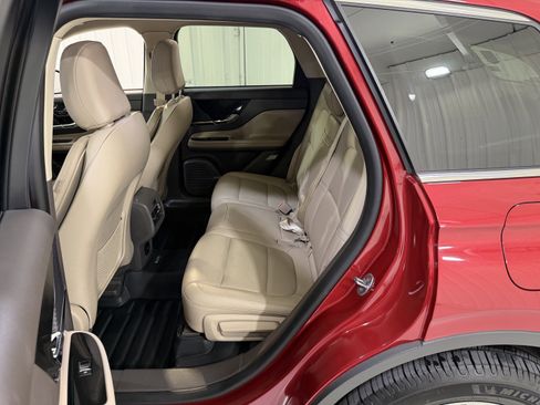 Used 2022 Lincoln Corsair FWD w/ Equipment Group 101A image 11