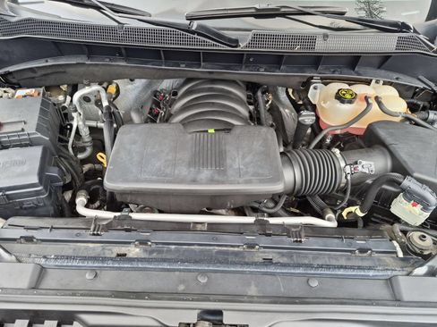 Used 2019 Chevrolet Silverado 1500 LT Trail Boss AWD/4WD image 29