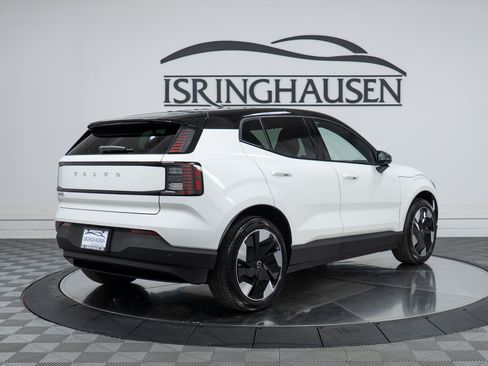 New 2026 Volvo EX30 Plus w/ Protection Package Premier AWD/4WD image 5