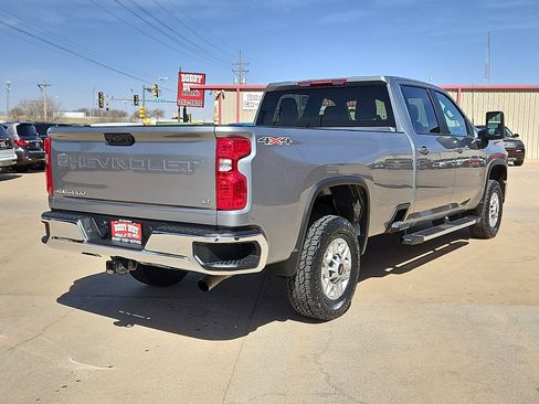 Used 2025 Chevrolet Silverado 2500 LT w/ Convenience Package image 3