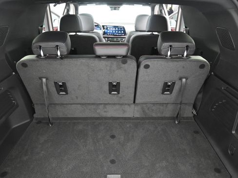 New 2026 Chevrolet Traverse Z71 w/ Driver Confidence Package image 36