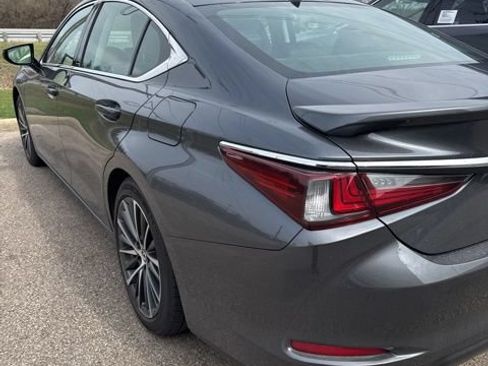 Used 2023 Lexus ES 350 w/ Accessory Package (Z2) FWD image 4