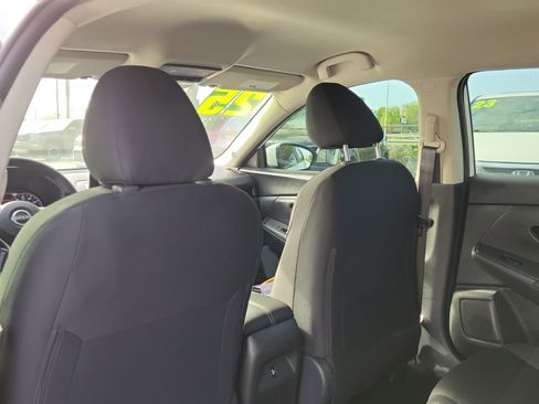 Used 2025 Nissan Sentra SV w/ Trunk Package image 12