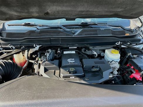 Used 2021 RAM 3500 Big Horn image 29