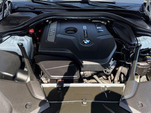 Used 2017 BMW 530i RWD image 31