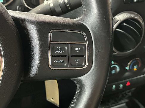 Used 2017 Jeep Wrangler Unlimited Sport w/ Quick Order Package 24S AWD/4WD image 15