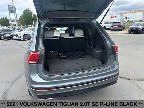 Used 2021 Volkswagen Tiguan SE R-Line w/ 3rd Row Seat Package AWD/4WD image 17