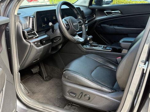 Used 2023 Kia Sportage EX FWD image 15