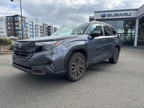 Used 2025 Subaru Forester Sport image 3